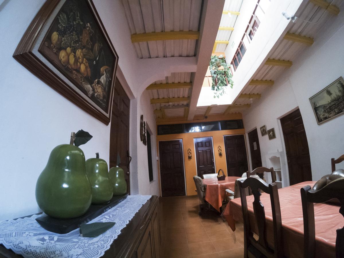 بيت شباب Casa Brenes ماتاغلبا المظهر الخارجي الصورة